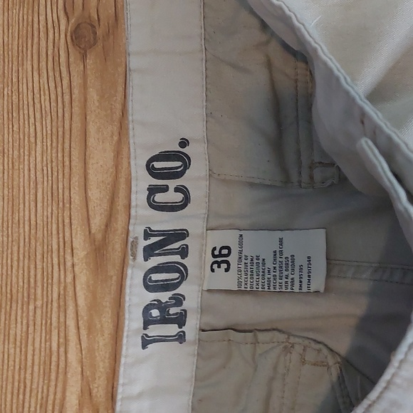 Mens Khaki Cargo Shorts size 36 - Picture 4 of 5